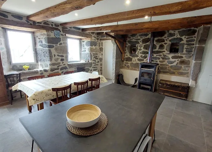 Sur Les Hauteurs De Cassuéjouls Hébergement de vacances Cassuejouls